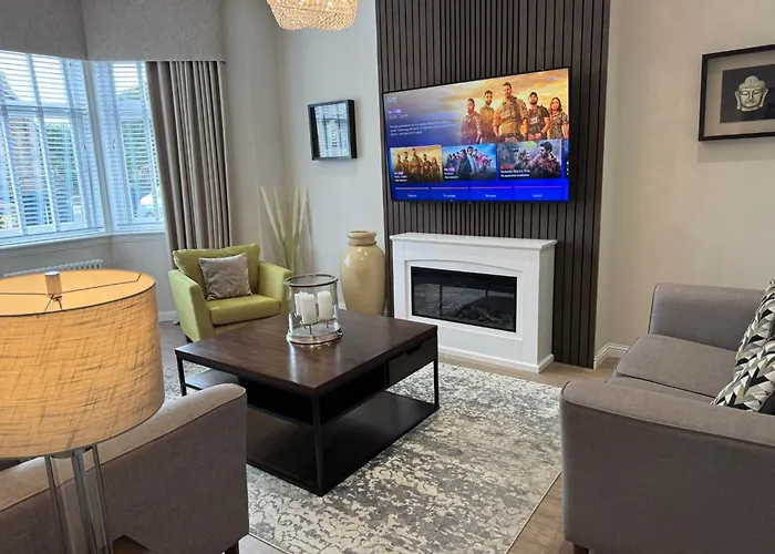 Luxury 2 Bedroom Cottage