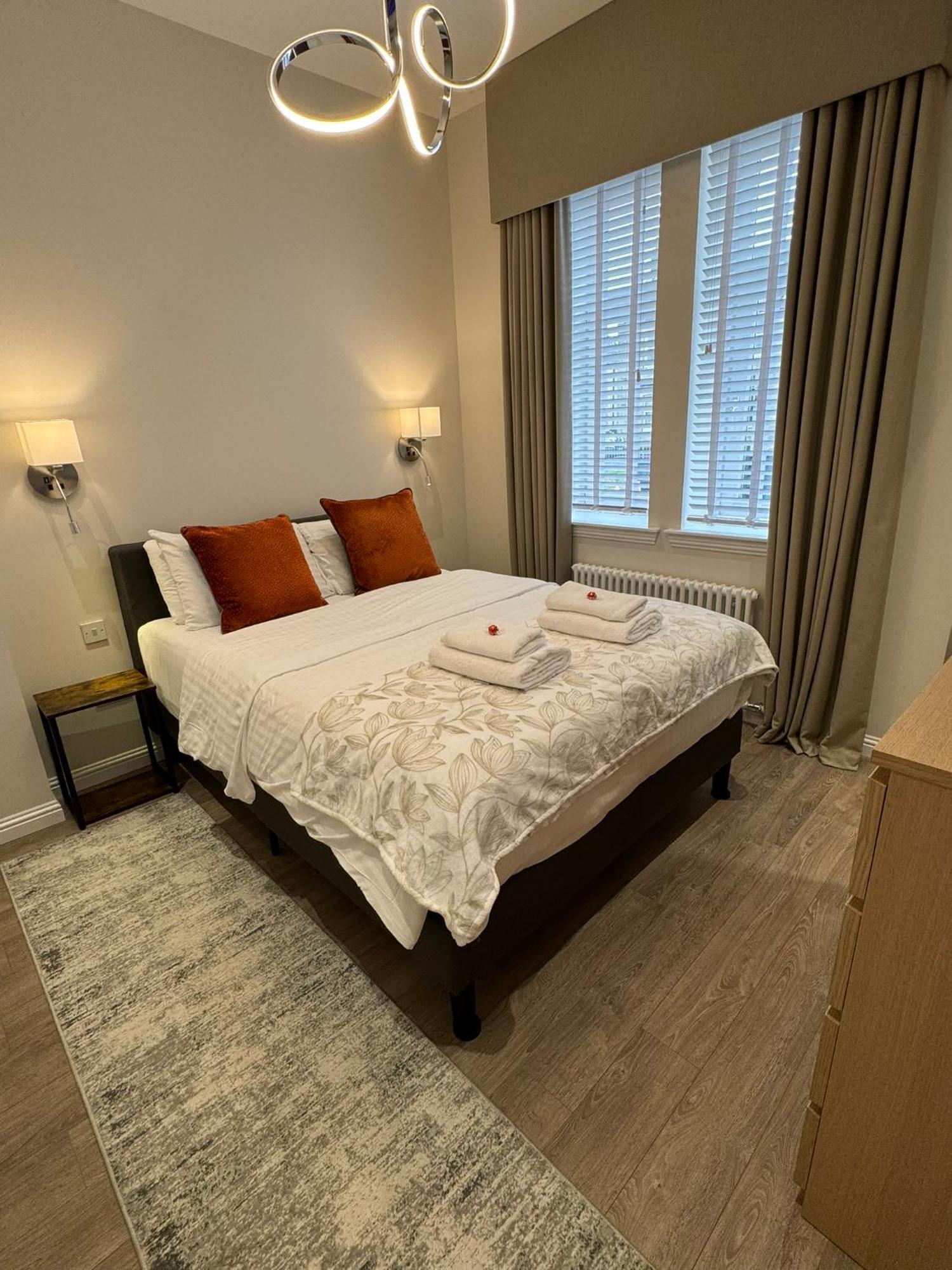 Apartment Luxury 2 Bedroom *